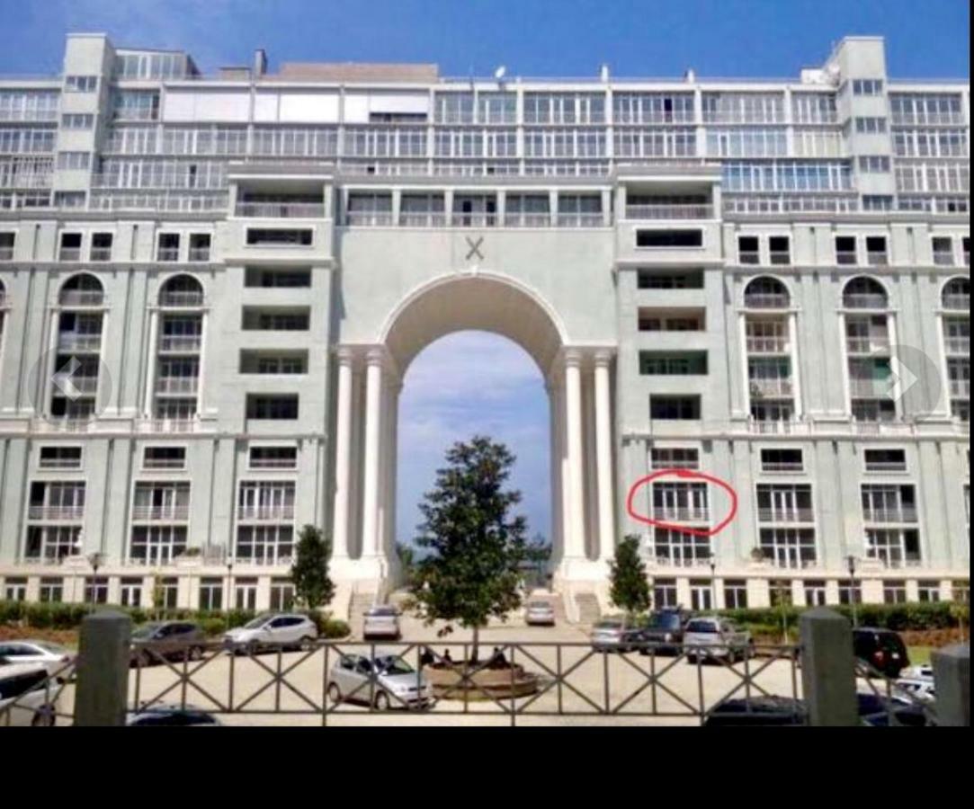 Apartments By The Sea Batumi Esterno foto