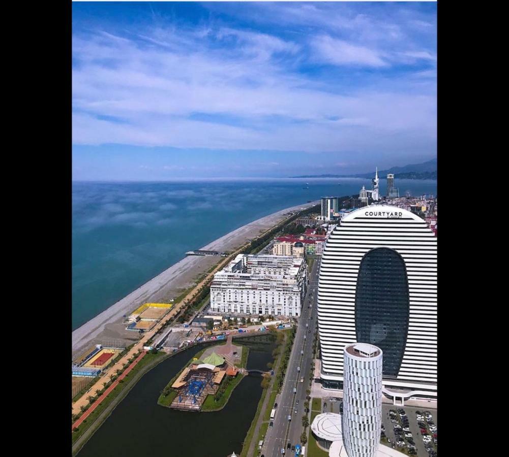Apartments By The Sea Batumi Esterno foto